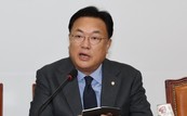 국힘 정진석 비대위원장, ‘故노무현 명예훼손’ 재판 받는다