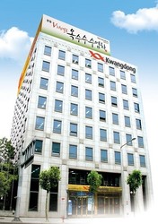 [연중기획-기업과 나눔(93)] 광동제약의 60년 제약 외길, 나눔으로 영글다