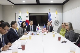 김동연 경기도지사, 미국 애리조나 주지사 만나 상호 협력 방안 논의