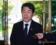 이주호 권한대행 체제 출범...여야 합의 추경안 통과로 첫걸음 '청신호'
