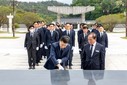 고병일 광주은행장, 국립5·18민주묘지 참배