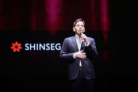 정용진 신세계그룹 회장, 허위사실 유포 사이버 렉카에 법적 대응 “자비 없다”