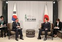왜 일장기 앞에 이 대통령, 태극기 앞에 이시바 총리?