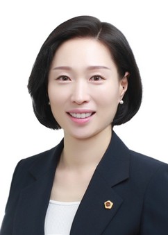 이지영 강원도의원 ‘2025 혁신리더 대상’ 의정발전 대상 수상