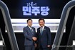 [與 당권 대결] 정청래 ‘굳히기’ vs 박찬대 ‘막판 뒤집기’…‘운명의 한 주’