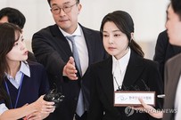 尹-金 부부 ‘동시 구속’ 가능성 있나?…특검, 오늘 ‘영장 청구’ 고심