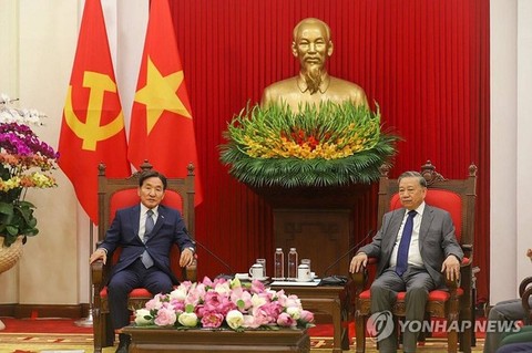 李대통령 “경기도 다낭시 아세요?” … 한-베 정상 만남 앞두고 인적교류 강조