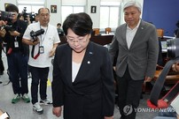 조국혁신당 ‘성비위 파문’ 일파만파…조국 전 대표, 조기등판 할까