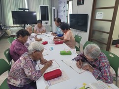 신안군, 전 경로당 ‘입식테이블 및 의자’ 지원 완료…어르신 여가·식사 환경 대폭 개선
