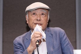 현기영 소설가, 이호철통일로문학상-제주도 감사패 수상