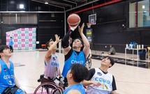 [더불어유통] 농구광 소년의 꿈은 ‘금메달’···코웨이의 스포츠·예술 장애인 ‘어시스트’