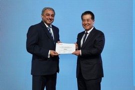 장인화 포스코그룹 회장, 세계철강업계 리더들과 글로벌 철강산업 지속가능 성장방안 모색
