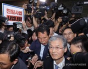 국감 첫째날 ‘난장판’…조희대 대법원장 '대선개입' 의혹 놓고 여야 격렬 충돌