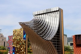 [가보니&비즈] 가을볕에 익어가는 기와…현대차그룹이 세운 건축의 美