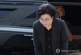 “내란 옹호는 판단 부족”…이혜훈 장관 후보자, 고개 숙인 이유