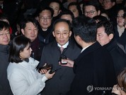 ‘내란특검’의 무리수?   ‘尹의 사람들’ 줄줄이 영장 기각 “왜”