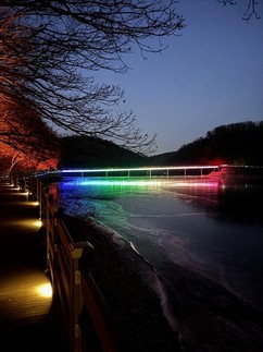 ‘파스텔 톤 밤 풍경’ 공릉호수…파주시, 경관조명 조성사업 “순차적 진행 중”