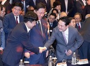 이준석이 쏘아 올린 공…‘보수대연합’ 신호탄?