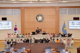 포항시의회, 우리유치원 원생 견학 환영