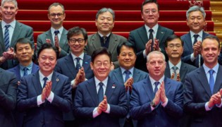 김건희 ‘도이치 무죄’ 날, 李 “한국거래소 개혁해 세계 최고 자본시장 탈바꿈”