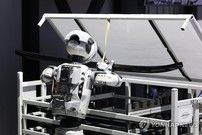 현대차의 ‘사람-로봇 전쟁’에 '기본사회 정책' 다시 꺼낸 李대통령