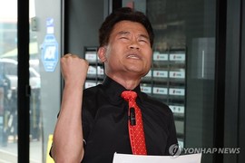 “낮에는 ‘절연’, 밤에는 ‘포옹’”…국힘 ‘尹 어게인’ 딜레마