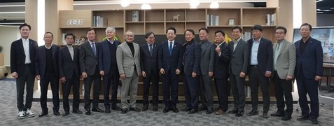 김영록 “농업은 생명산업이자 기반 산업, 더 두텁게 지원”