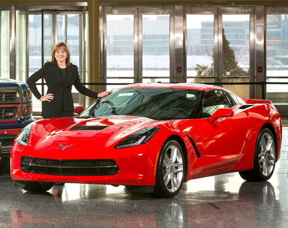 ‘2014 북미 올해의 차’로 선정된 GM의 럭셔리 스포츠카 ‘쉐보레 콜벳 스팅레이’(사진 제공: 한국지엠)