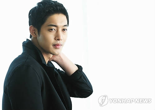 배우 김현중이 폭행치상 및 상해 혐의로 피소당했다 (사진=연합뉴스)