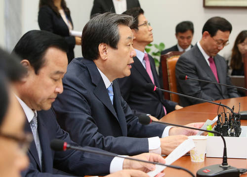 새누리당 김무성 대표가 13일 국회에서 열린 최고위원회의에서 모두발언하고 있다. 사진=연합뉴스