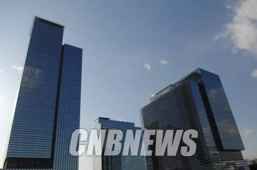 서울 서초동에 위치한 삼성그룹 본사 사옥(사진: CNB포토뱅크)