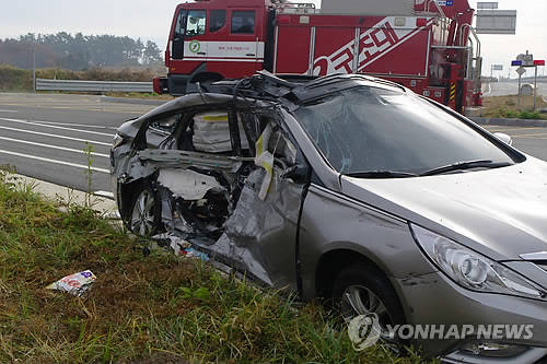 기름값 하락으로 손해보험사의 손해율이 증가하고 있는 것으로 나타났다. 차량 운행이 늘면서 교통사고가 늘어났기 때문이다. (사진=연합뉴스)