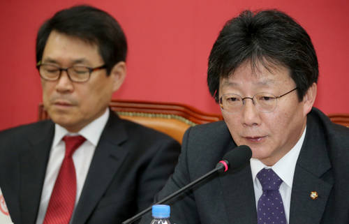 17일 새누리당 원내대책회의에서 모두발언을 하고 있는 유승민 원내대표(사진=연합뉴스)