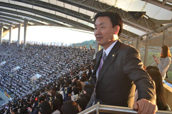 5월 23일 서울 상암동 월드컵경기장에서 열린 '드림콘서트'를 관람 중인 박창식 의원.(사진제공=의원실)