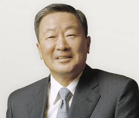 ‘LG의인상’을 제정해 의인 추앙에 앞장서고 있는 구본무 LG그룹 회장. (사진제공=LG그룹)