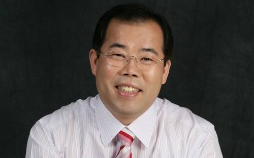 박성중 새누리당 의원이 지난 25일 위험에 처한 사람을 보고도 도와주지 않으면 처벌토록 하는 법안을 발의해 관심을 받고 있다. (사진=박성중 블로그)