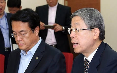 새누리당이 29일 서울 여의도 당사에서 열린 혁신비상대책위원회에서 당내 8촌 이내 친·인척은 보좌진 채용을 전면 금지하기로 했다. (사진=연합뉴스)
