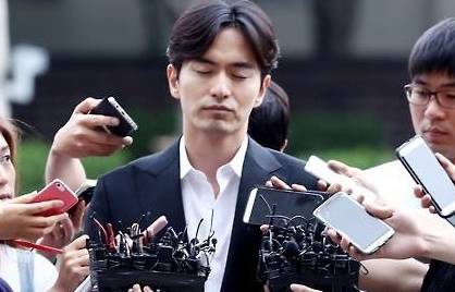 배우 이진욱 씨를 성폭행을 고소했던 A씨의 구속영장이 기각됐다. (사진=연합뉴스)