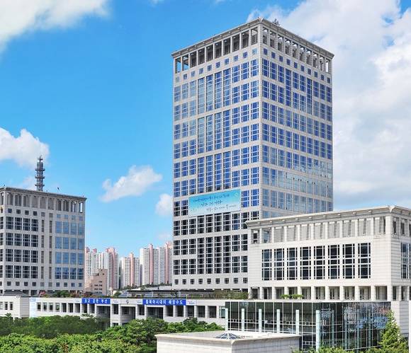 부산시는 내달 1일부터 12월 31일까지 3개월간 '17년 하반기 지방세 체납액 일제정리 기간'을 설정 운영한다. 이 기간 시와 각 자치구·군에서는 고액·상습체납자를 대상으로 강도 높은 징수활동을 펼칠 예정이다. (사진제공=부산시)