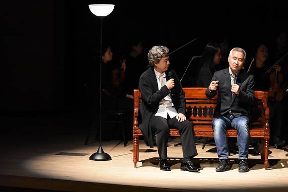 이번 공연은 한층 무르익은 오충근 지휘자와 철학자 최진석, 그리고 부산심포니오케스트라의 환상적인 호흡을 통해 우리 삶의 행복과 즐거움을 살펴보는 유쾌한 무대를 만들어 나갈 예정이다. (사진제공=부산문화회관)