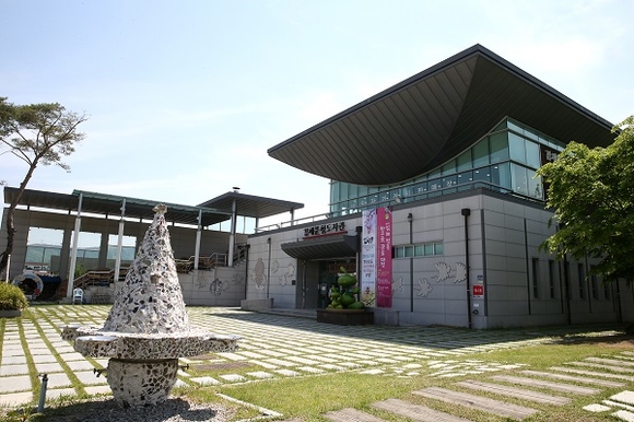 김해분청도자관 전경. (사진=김해시)