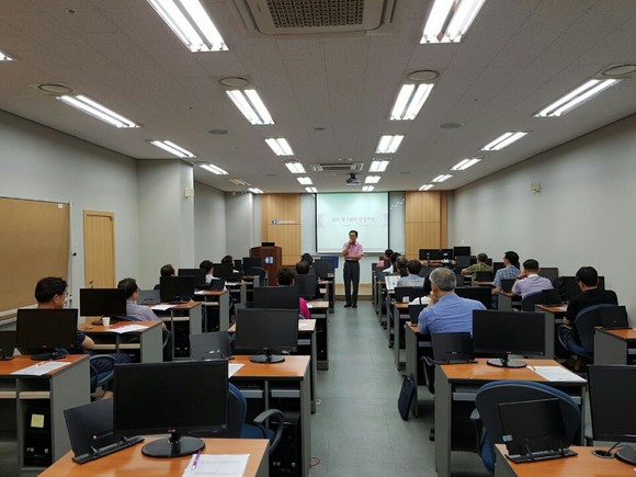 고양상공회의소 중장년일자리희망센터의 물류(창고)관리 양성 과정.(사진=고양상의)