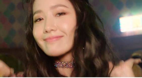 정규 6집 ‘Holiday Night’ 티저 영상.