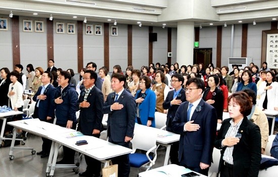 경기도국공립어린이집연합회 주관 2017국공립어린이집 취약보육 공공성 강화를 위한 심포지엄(사진= 김진부 기자)