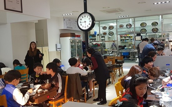 서울갈비탕 제1회 음식나눔의 장(사진= 김진부 기자)