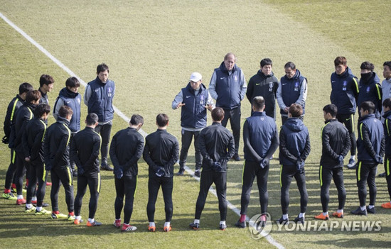 훈련 중인 축구대표팀 (사진=연합뉴스 제공)