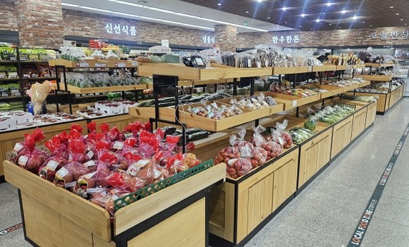 고양시 로컬푸드 매장에 진열된 농산물