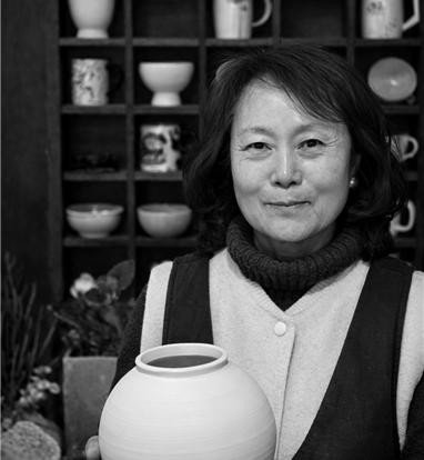 김영숙 작가가 제38회 김포시 문화상을 받은 소식이다.