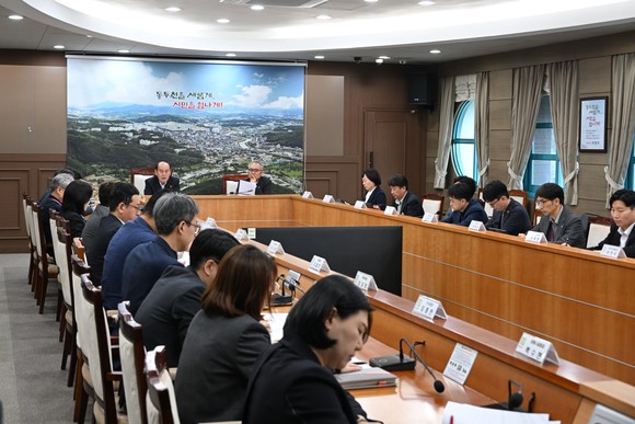 동두천시가 소요산 확대개발 사업 추진계획을 점검하는 모습