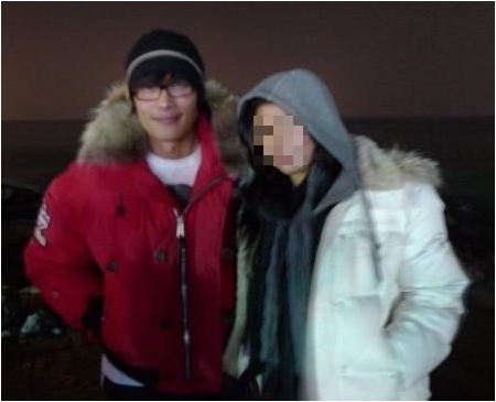 왼쪽이 이병헌. (사진=뉴시스)